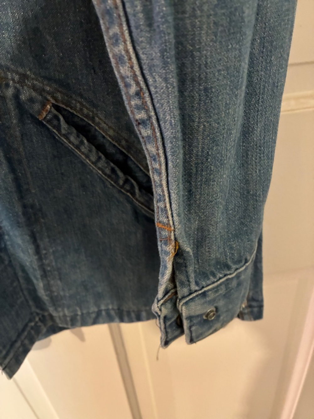 EUC VINTAGE WRANGLER Classic Blue Denim Jeans Jacket - Picture 8 of 8